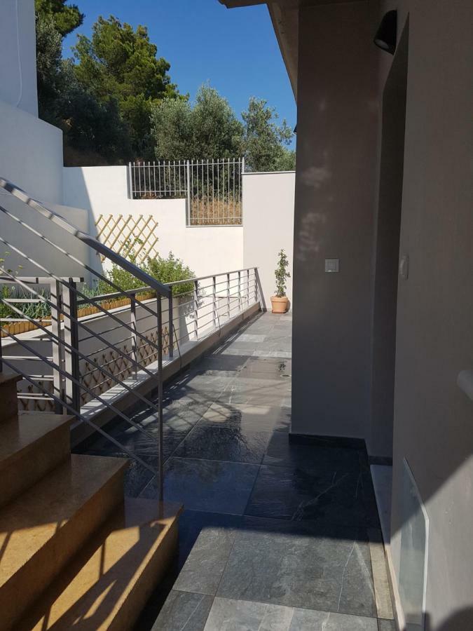 Kalavria Luxury Suites - Magnificent Sea View Of Poros Poros Town Exterior photo