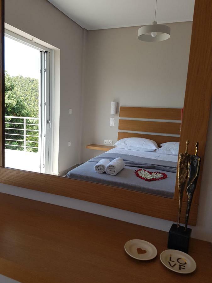 Kalavria Luxury Suites - Magnificent Sea View Of Poros Poros Town Exterior photo